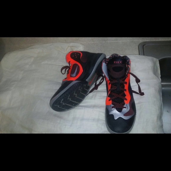 Orange and Black Nike Basketball Shoes - Picture 3 of 3